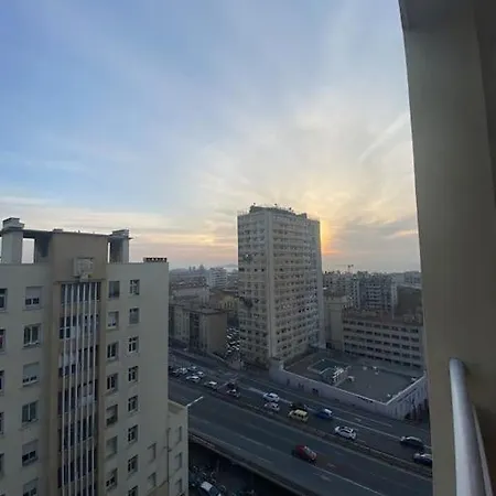T4 A Deux Pas De La Gare St Charles Appartement *